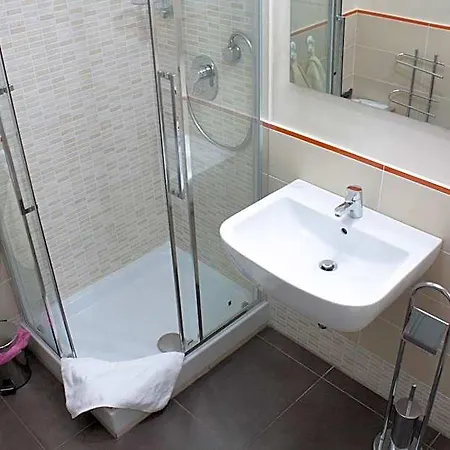 Ξενοδοχείο B&B Roma 2*